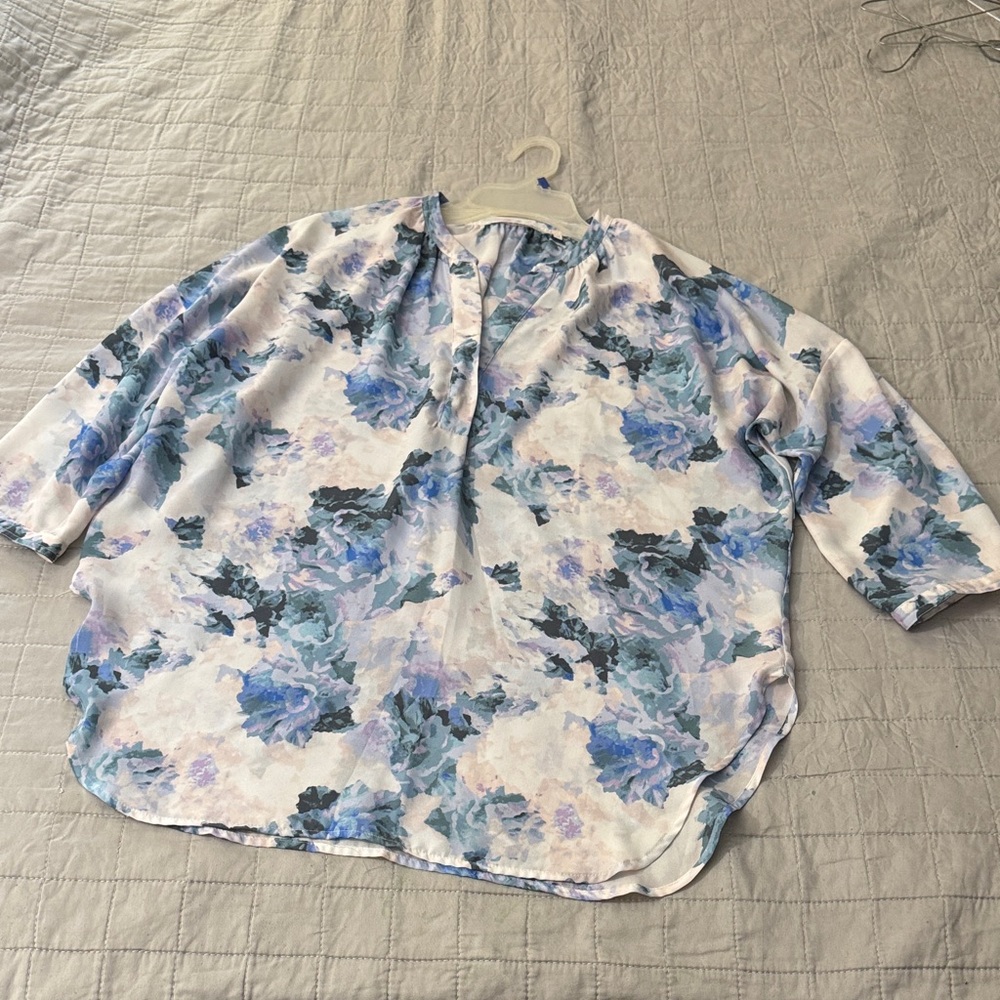 Violet & Claire Blue Floral Blouse